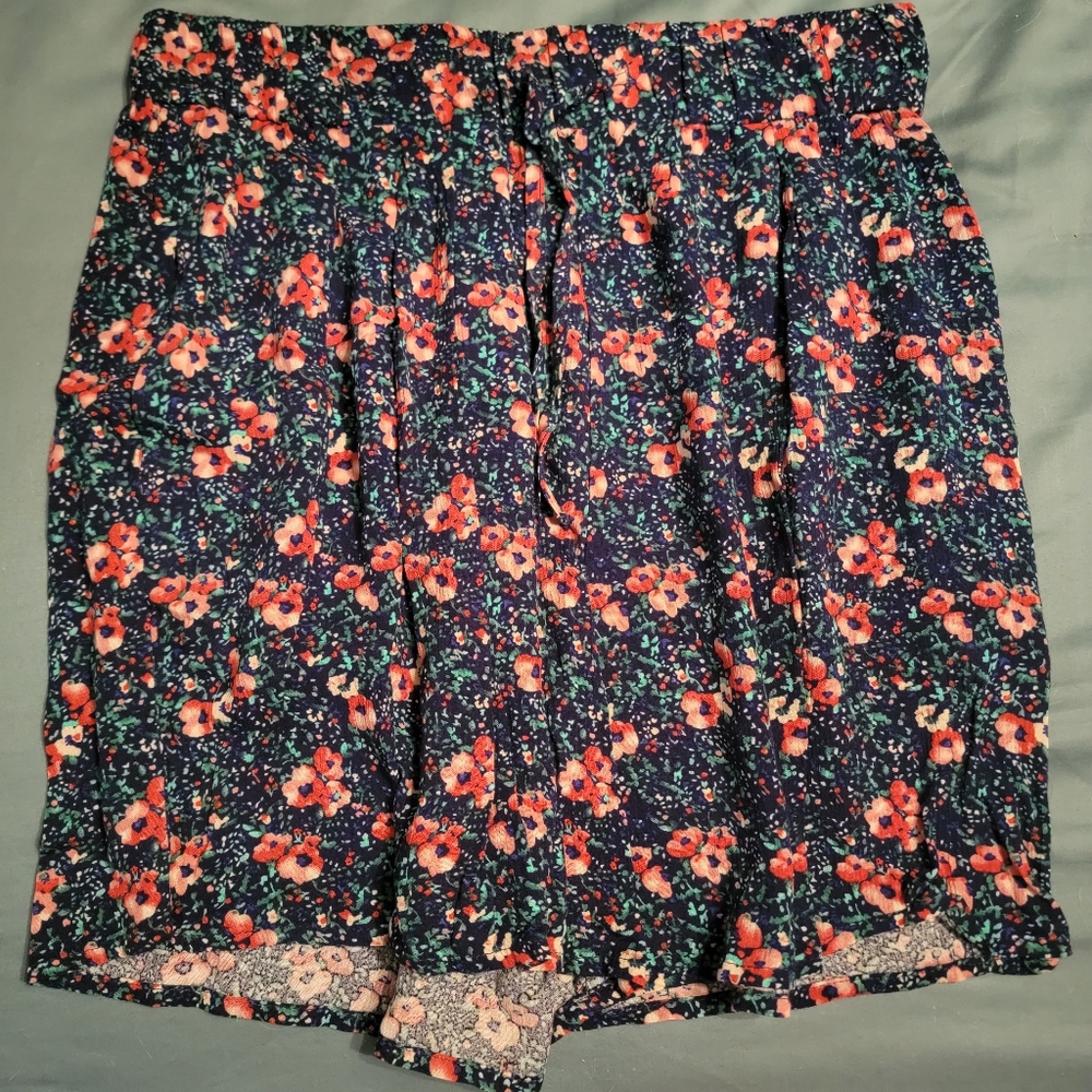 Westloop flowy shorts - Picture 3 of 4
